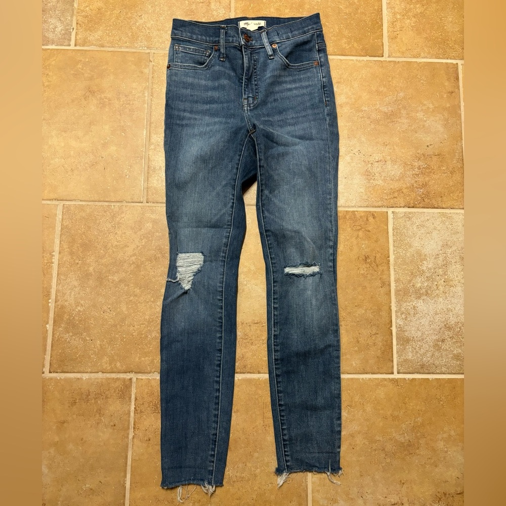 25 Madewell 9” midrise skinny medium wash distressed jeans
